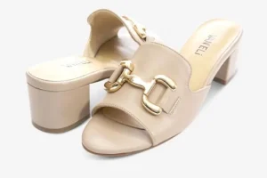 Vaneli Sandals | The Bit Slide Sandal in Light Taupe