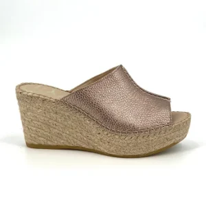 Vidorreta Espadrilles | The Center Seam Espadrille Slide Sandal in