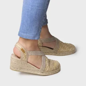 Toni Pons Espadrilles | The Classic Closed Toe Espadrille in Raffia