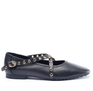 Cecelia NY Flats | The Gromet Belt Ballet in