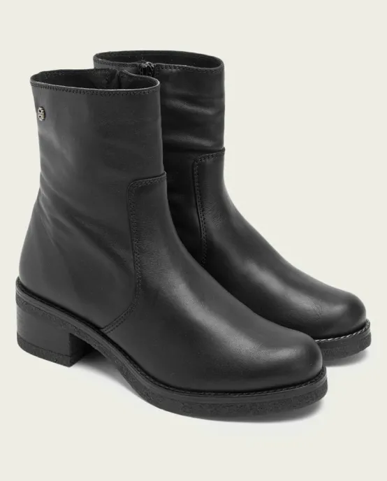 Porronet Boots & Booties | The Low Heel Inside Zip Bootie in