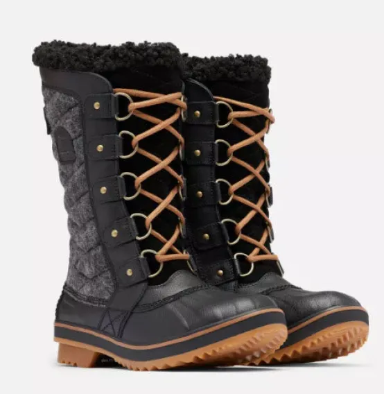 Sorel Boots & Booties | The Quilted Tall Lace Snowboot in Black Gum