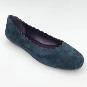 Vaneli Flats | The Scallop Ballet in Suede