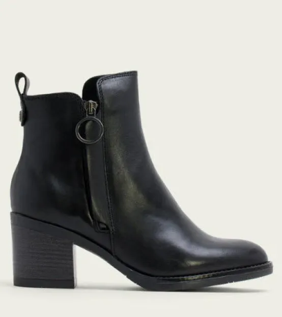 Porronet Boots & Booties | The Side Zip Ankle Bootie in